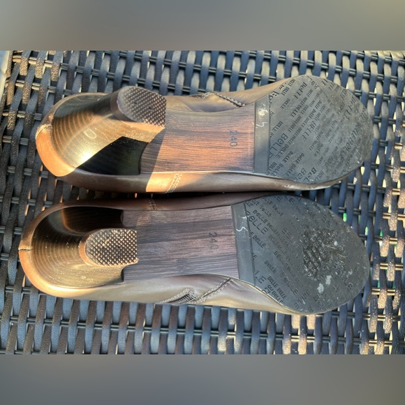 Belle Tan coloured ankle boots. Size 7. - Picture 5 of 7